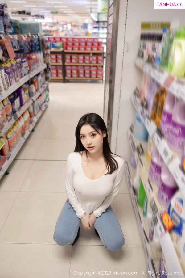 豆瓣酱  [XiuRen]高清写真图 2023.11.03 No.7616 豆瓣酱 牛仔裤美腿第51张图片